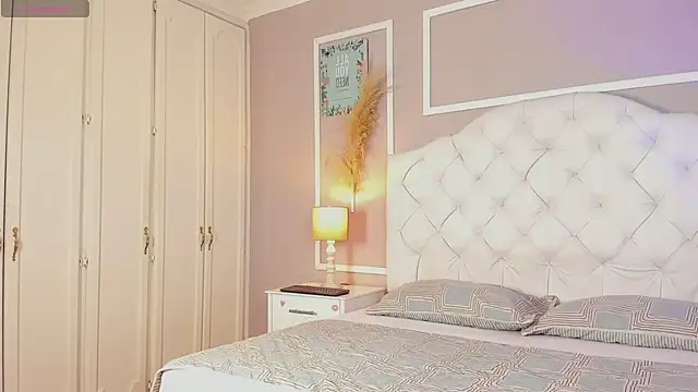 Snapshot of connor_and_angel chatting on February 25, 2025, 8:09 pm connor and angel online show from February 25, 2025, 8:09 pm