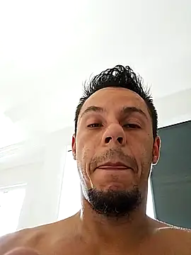 Santanacumxplod online show from February 25, 2025, 5:25 pm