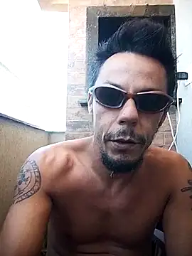 Santanacumxplod online show from April 23, 2026, 3:58 pm