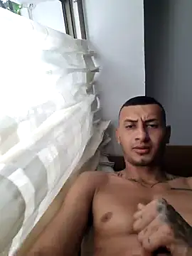 DrakeVega online show from February 6, 2025, 7:18 pm