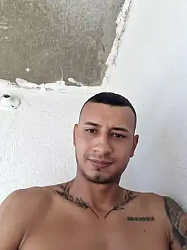 DrakeVega online show from February 8, 2025, 3:10 pm