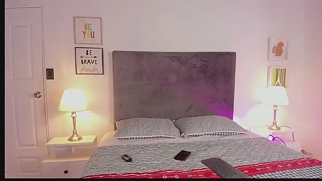 ethan and ava online show from February 13, 2025, 1:48 pm