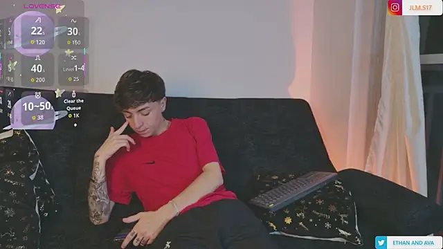 Snapshot of ethan_and_ava chatting on January 18, 2026, 2:26 am ethan and ava online show from January 18, 2026, 2:26 am