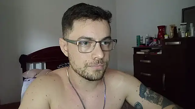 Dyllan   online show from May 26, 2026, 2:24 pm