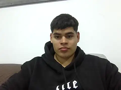 Snapshot of Jumi_777 chatting on October 7, 2025, 11:24 pm Jumi 777 online show from October 7, 2025, 11:24 pm