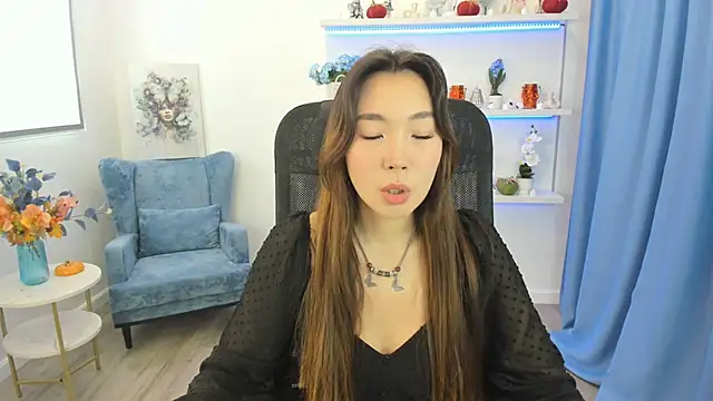 AnnaReyla online show from October 26, 2025, 11:27 am