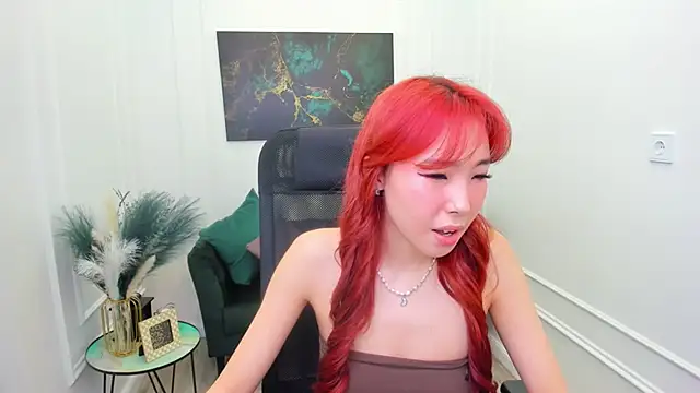 AnnaReyla online show from April 3, 2026, 7:34 pm