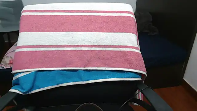 Snapshot of LovelyRosy chatting on September 30, 2025, 12:37 am LovelyRosy online show from September 30, 2025, 12:37 am