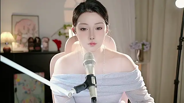 Dou-Dou-er online show from September 28, 2025, 12:43 pm