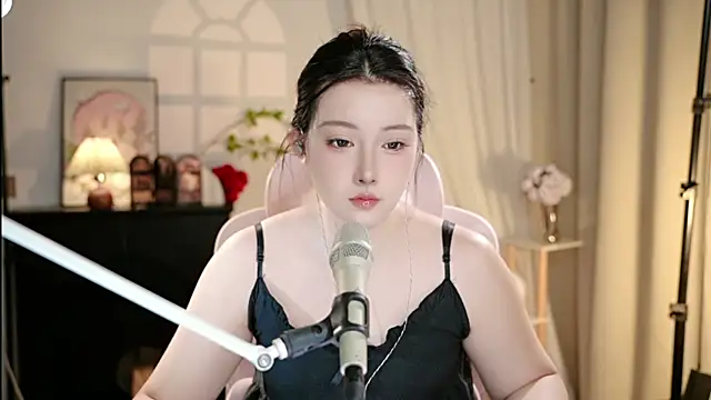 Dou-Dou-er online show from October 11, 2025, 12:04 pm