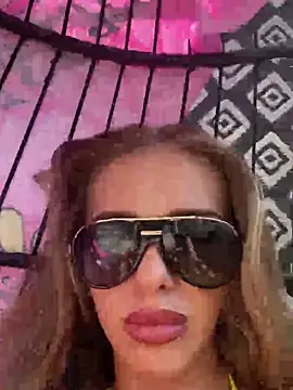 Snapshot of SexySofia_69 chatting on May 25, 2026, 2:45 pm SexySofia 69 online show from May 25, 2026, 2:45 pm