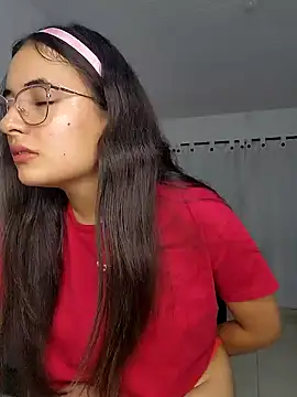 baaby-miiaa online show from January 23, 2025, 3:16 am