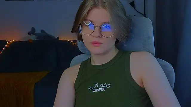  JessieVibes online show from October 24, 2025, 12:45 pm