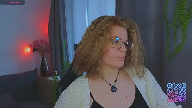  JessieVibes online show from June 1, 2026, 2:41 pm