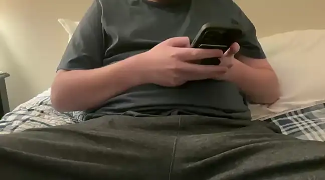 Snapshot of bmore235 chatting on January 16, 2025, 4:07 am bmore235 online show from January 16, 2025, 4:07 am