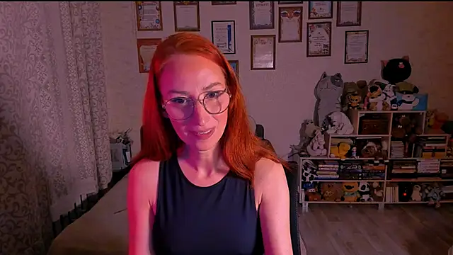 red rocco online show from March 11, 2025, 7:14 pm