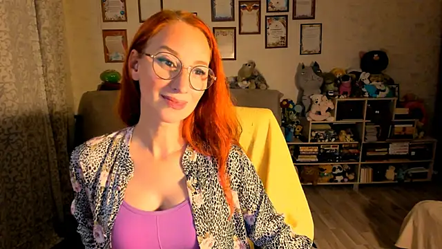 red rocco online show from October 5, 2025, 4:05 pm