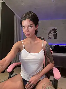 Snapshot of Rosariolovex chatting on February 20, 2025, 5:40 pm Rosariolovex online show from February 20, 2025, 5:40 pm