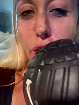 Snapshot of 1fun_one chatting on September 16, 2025, 1:06 am 1fun one online show from September 16, 2025, 1:06 am