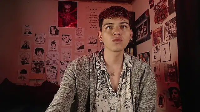 Snapshot of Mickey_Magic chatting on March 20, 2025, 5:57 am Mickey Magic online show from March 20, 2025, 5:57 am