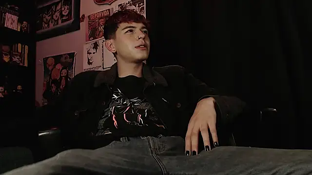 Snapshot of Mickey_Magic chatting on March 21, 2025, 7:22 am Mickey Magic online show from March 21, 2025, 7:22 am