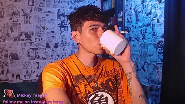 Mickey Magic online show from December 1, 2025, 11:21 pm