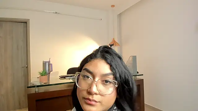 Camila Mason online show from February 8, 2025, 4:25 am