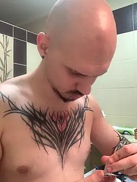 AssHunter4k online show from December 5, 2025, 9:29 am