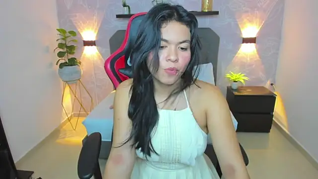 adarna13  online show from February 18, 2025, 2:16 am