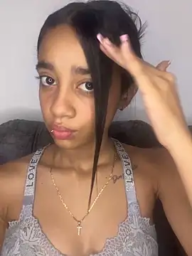 Zoe Sweett18 online show from February 19, 2026, 3:30 pm