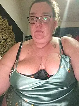 Snapshot of diosacurvy1984 chatting on January 10, 2026, 6:42 pm diosacurvy1984 online show from January 10, 2026, 6:42 pm