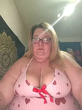 Snapshot of diosacurvy1984 chatting on February 10, 2026, 11:42 pm diosacurvy1984 online show from February 10, 2026, 11:42 pm