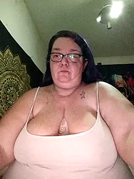 Snapshot of diosacurvy1984 chatting on February 27, 2026, 11:27 pm diosacurvy1984 online show from February 27, 2026, 11:27 pm