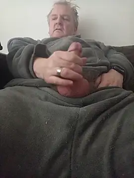 Paolo7619 online show from October 29, 2025, 8:27 am