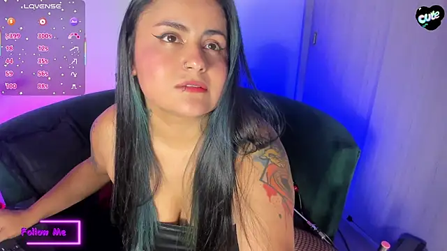 VanneCute1 online show from April 24, 2026, 5:21 am