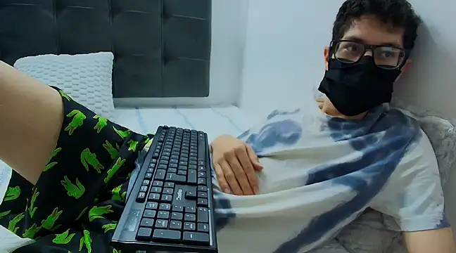 wolfandsky online show from February 17, 2025, 11:13 am