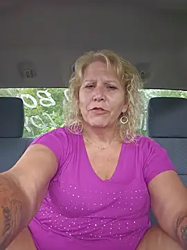 Badgirlpr2 online show from July 7, 2026, 8:13 pm