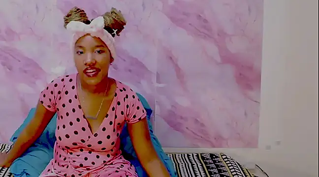 EroticSexyPrada online show from February 21, 2025, 5:09 pm