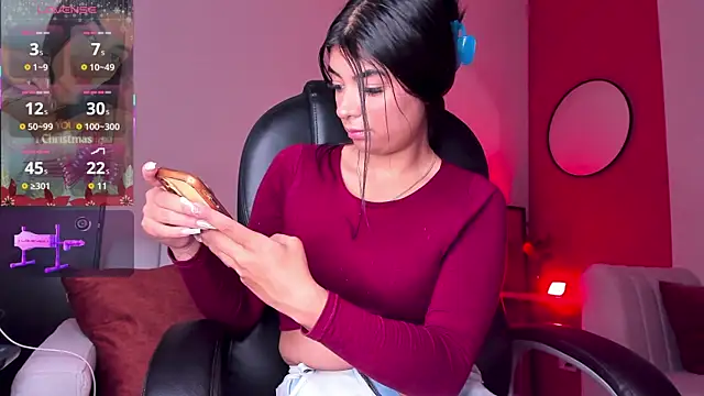 Snapshot of Tianna_rossi chatting on December 23, 2025, 4:32 am Tianna rossi online show from December 23, 2025, 4:32 am