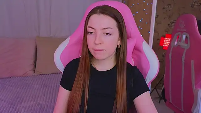 Ann moon   online show from March 10, 2025, 6:34 pm