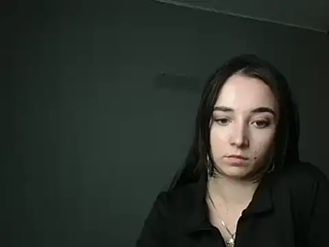 Eva Gloryy online show from February 24, 2025, 7:41 pm