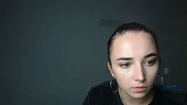 Snapshot of Eva_Gloryy chatting on October 31, 2025, 11:17 pm Eva Gloryy online show from October 31, 2025, 11:17 pm