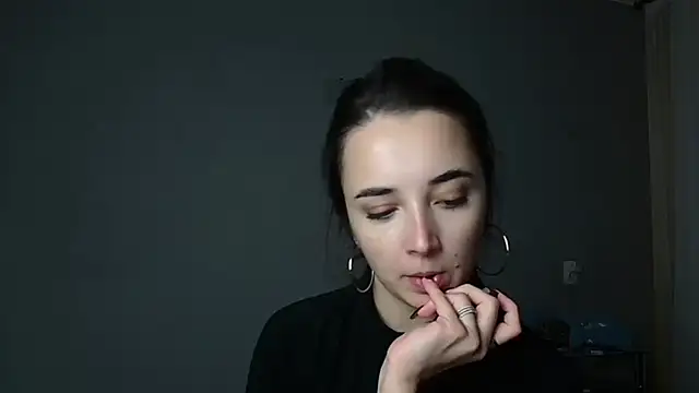 Snapshot of Eva_Gloryy chatting on November 26, 2025, 1:23 pm Eva Gloryy online show from November 26, 2025, 1:23 pm