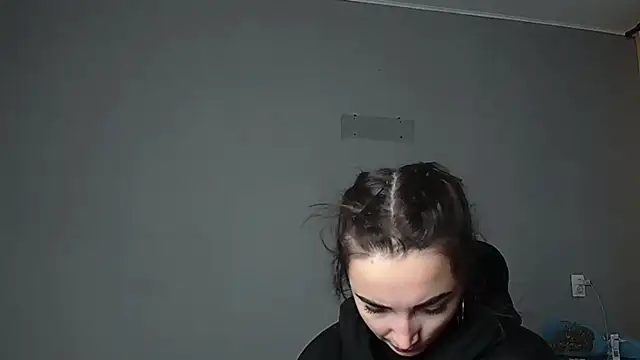 Snapshot of Eva_Gloryy chatting on December 4, 2025, 11:08 am Eva Gloryy online show from December 4, 2025, 11:08 am