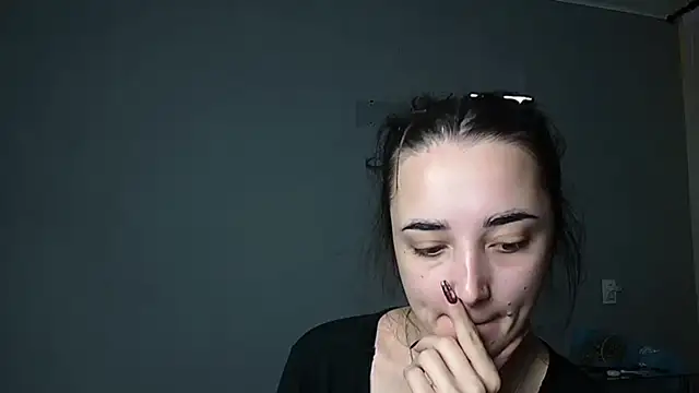 Snapshot of Eva_Gloryy chatting on December 5, 2025, 3:41 pm Eva Gloryy online show from December 5, 2025, 3:41 pm