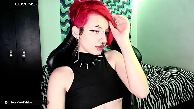 Snapshot of roxy_toxic chatting on March 6, 2025, 12:43 am roxy toxic online show from March 6, 2025, 12:43 am