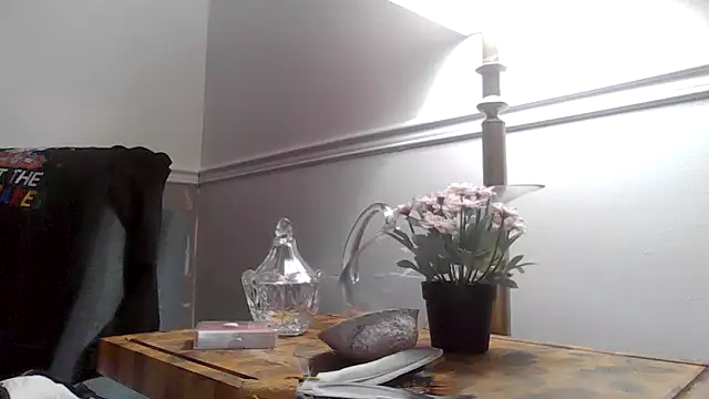 Snapshot of yourcourage1 chatting on October 26, 2025, 1:22 am yourcourage1 online show from October 26, 2025, 1:22 am