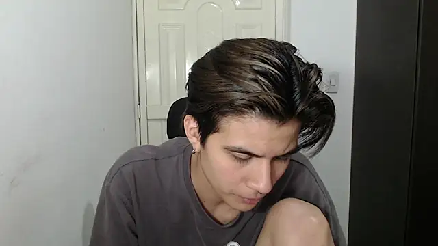 Snapshot of Dha_lia0 chatting on January 18, 2025, 7:38 am Dha lia0 online show from January 18, 2025, 7:38 am