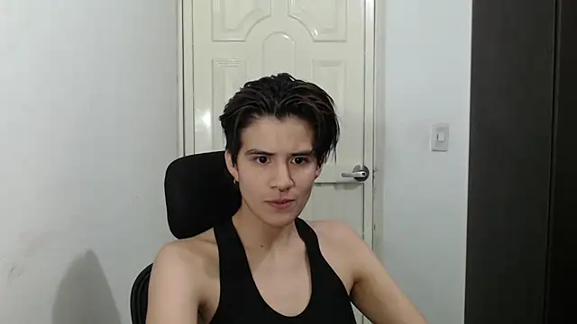 Snapshot of Dha_lia0 chatting on January 19, 2025, 4:12 am Dha lia0 online show from January 19, 2025, 4:12 am