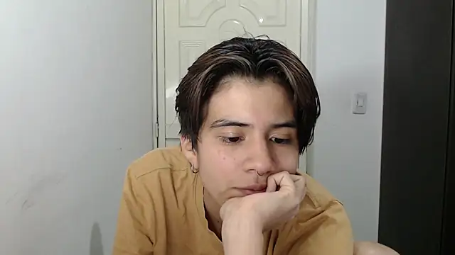 Snapshot of Dha_lia0 chatting on January 26, 2025, 1:20 am Dha lia0 online show from January 26, 2025, 1:20 am